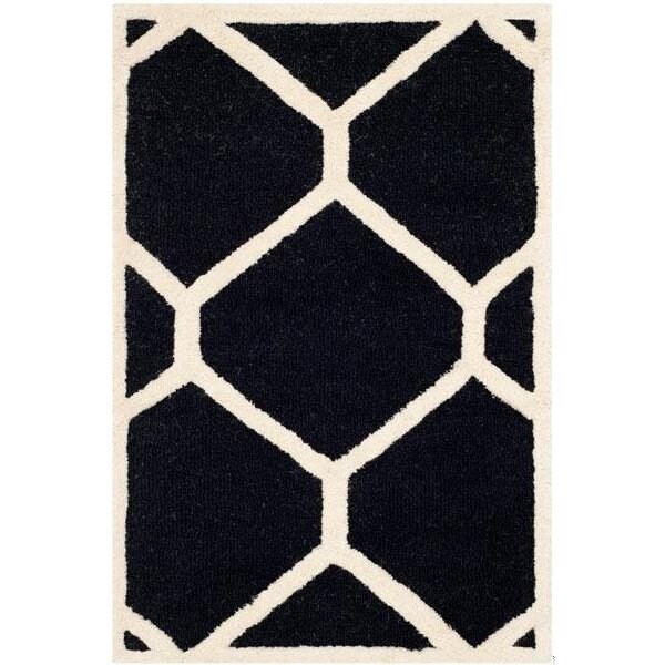 Safavieh Cambridge Hand Tufted Rectangle Rug- Black - Ivory- 4 x 6 ft. - CAM144E-4