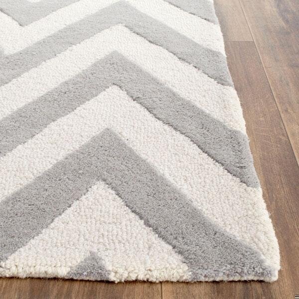 Safavieh Cambridge Hand Tufted Small Rectangle Rug- Silver - Ivory- 3 x 5 ft. - CAM139D-3