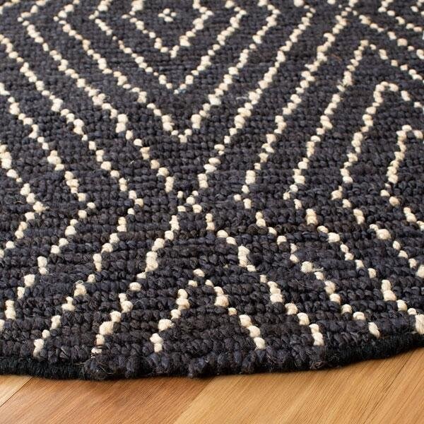 Safavieh Bohemian Hand Woven Small Rectangle RugBlack & Ivory 3 x 5 ft. - BOH702A-3