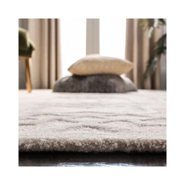Safavieh Bella Hand Tufted Runner Rug, Sand and Ivory - 2 ft.-3 in. x 7 ft. - BEL138C-27