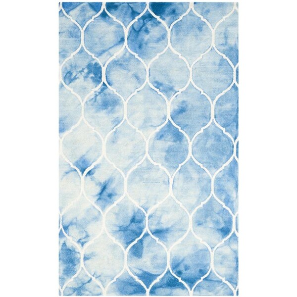 Safavieh 5 x 8 ft. Medium Rectangle Dip Dye Hand Tufted RugBlue & Ivory - DDY685G-5