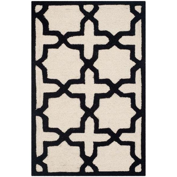 Safavieh Cambridge Hand Tufted Rectangle RugIvory & Black 4 x 6 ft. - CAM125W-4