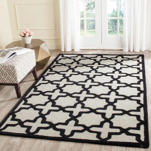 Safavieh Cambridge Hand Tufted Rectangle RugIvory & Black 4 x 6 ft. - CAM125W-4