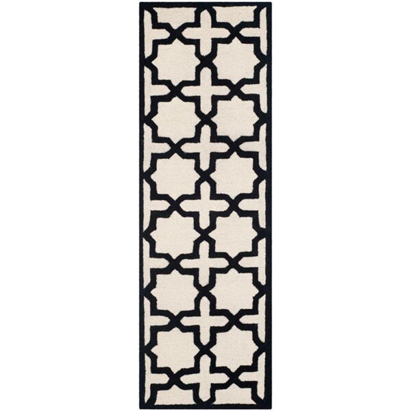 Safavieh Cambridge Hand Tufted Rectangle RugIvory & Black 4 x 6 ft. - CAM125W-4