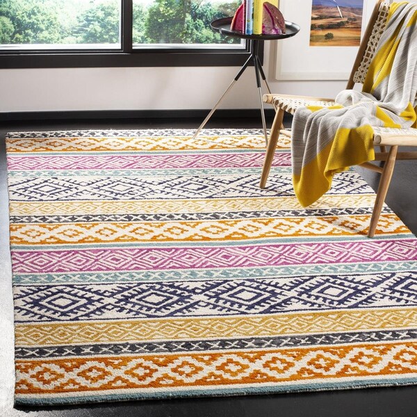 Safavieh 5 x 5 ft. Micro-Loop 500 Square Hand Tufted Rug - Ivory & Rust - MLP552A-5SQ