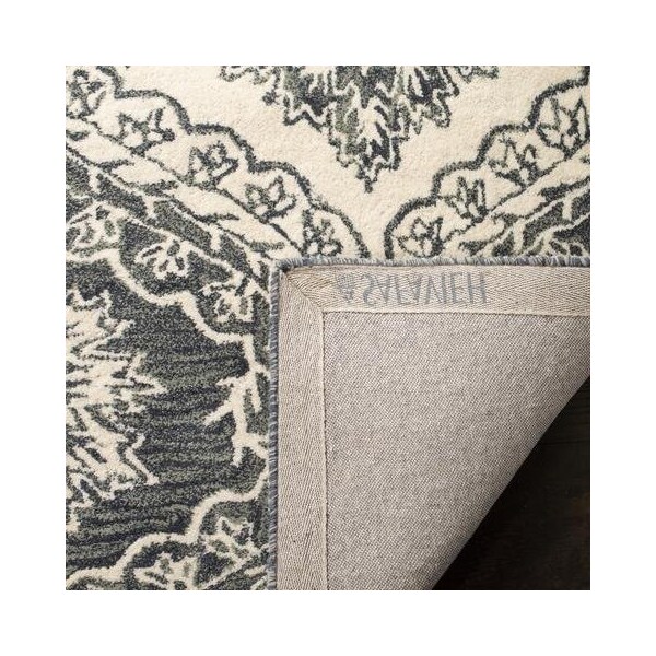 Safavieh Blossom Hand Tufted Runner RugBlue & Ivory 2 ft.-3 in. x 8 ft. - BLM601M-28