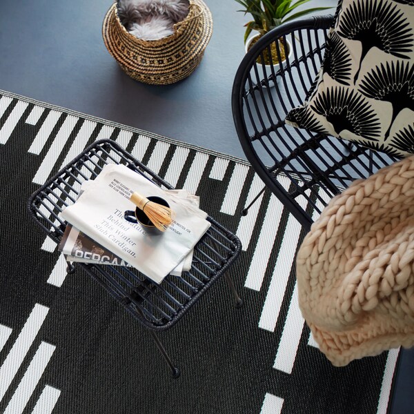World Rug Gallery Bohemian Stripe Diamond Reversible Recycled Plastic 3' X 5' Black Outdoor Rug - 6071BLACK3X5