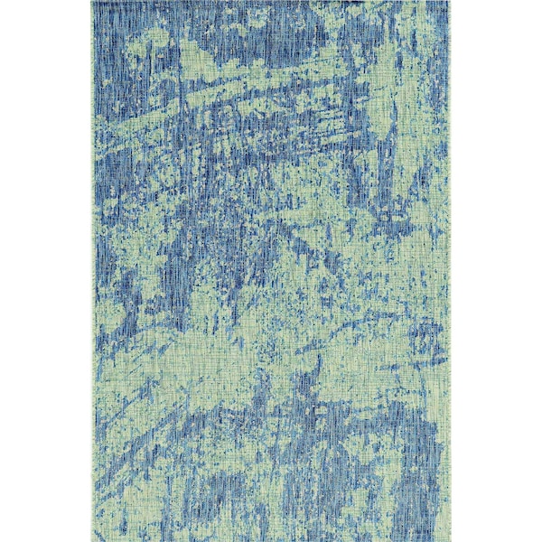Homeroots 5 ft. 3 in. x 7 ft. 7 in. UV-Treated Polypropylene Grey & Denim Area Rug - 353955