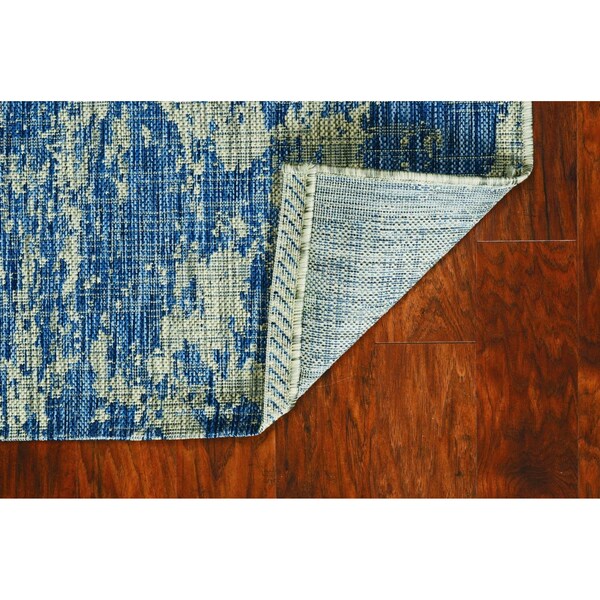 Homeroots 5 ft. 3 in. x 7 ft. 7 in. UV-Treated Polypropylene Grey & Denim Area Rug - 353955