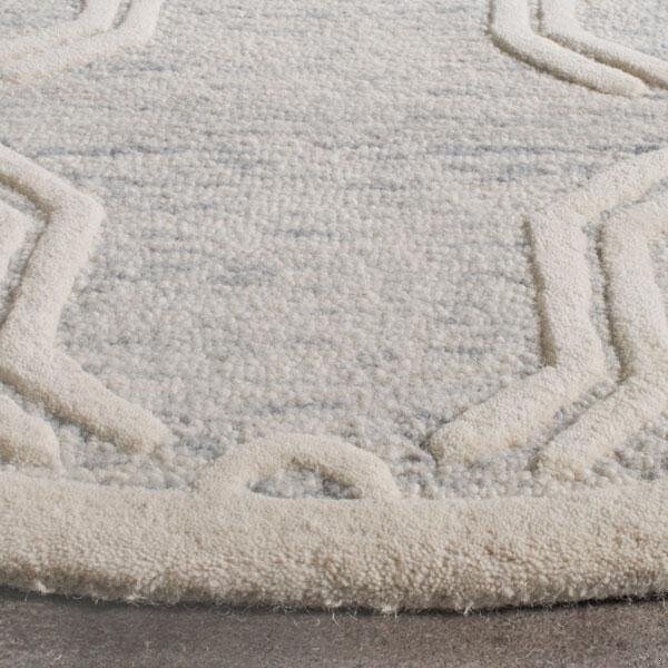 Safavieh Cambridge Hand Tufted Accent Area Rug, Light Grey and Ivory - 2 x 3 ft. - CAM728G-2