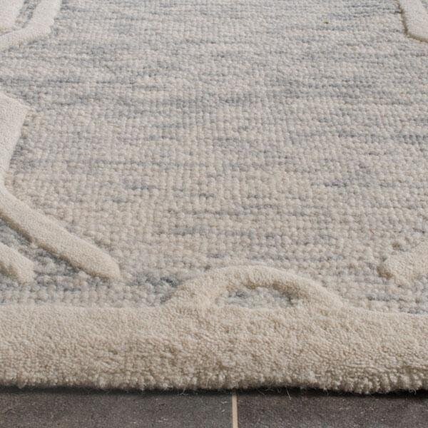 Safavieh Cambridge Hand Tufted Accent Area Rug, Light Grey and Ivory - 2 x 3 ft. - CAM728G-2
