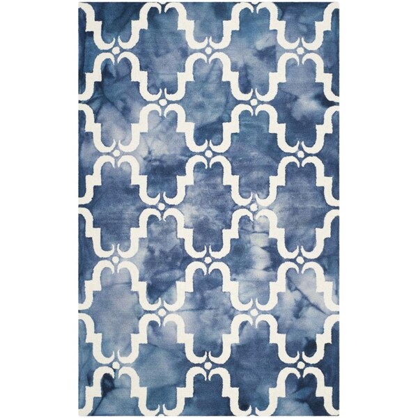 Safavieh Dip Dye Hand Tufted Runner Rug- Navy - Ivory- 2 ft. 6 in. x 4 ft. - DDY536N-24