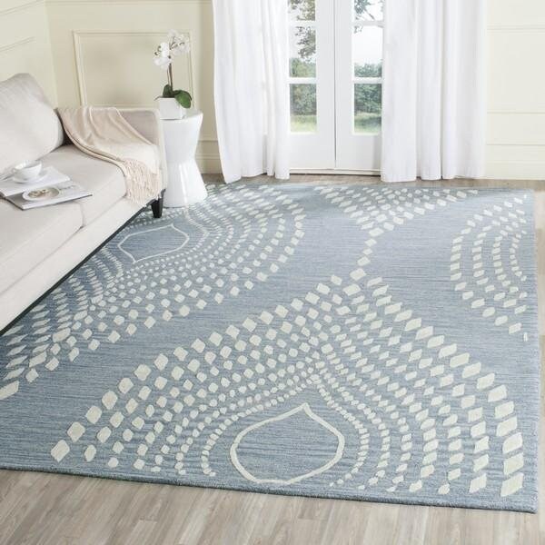 Safavieh Bella Hand Tufted Accent Rug, Blue and Ivory - 2 x 3 ft. - BEL126A-2