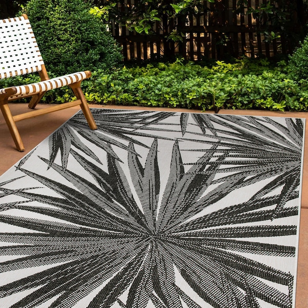 World Rug Gallery Tropical Leaves Nature Inspired Indoor/Outdoor Area Rug 5' x 7' Black - 4030BLACK5X7