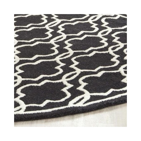 Safavieh Cambridge Hand Tufted Round Rug- Black - Ivory- 6 x 6 ft. - CAM131E-6R