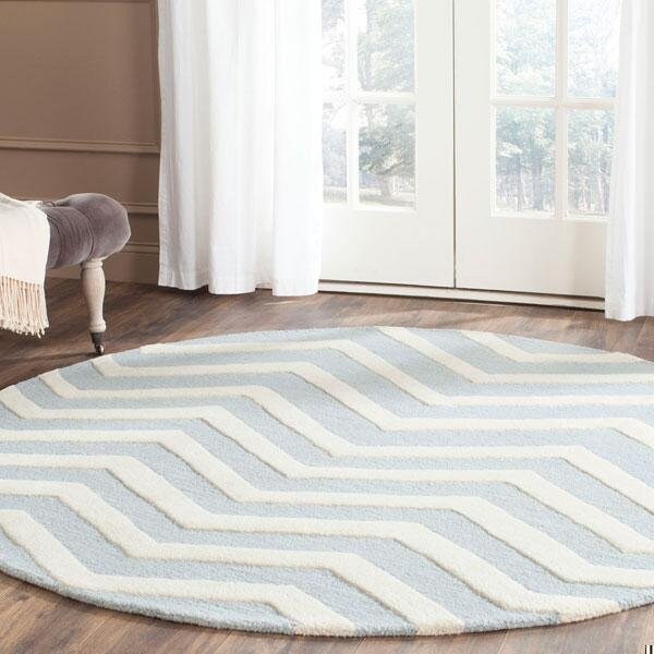 Safavieh Cambridge Hand Tufted Rectangle RugBlue & Ivory 6 x 9 ft. - CAM714B-6