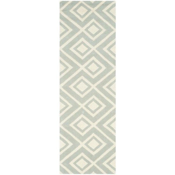 Safavieh 2 ft.-3 in. x 7 ft. Chatham Hand Tufted Runner RugGrey & Ivory - CHT742E-27