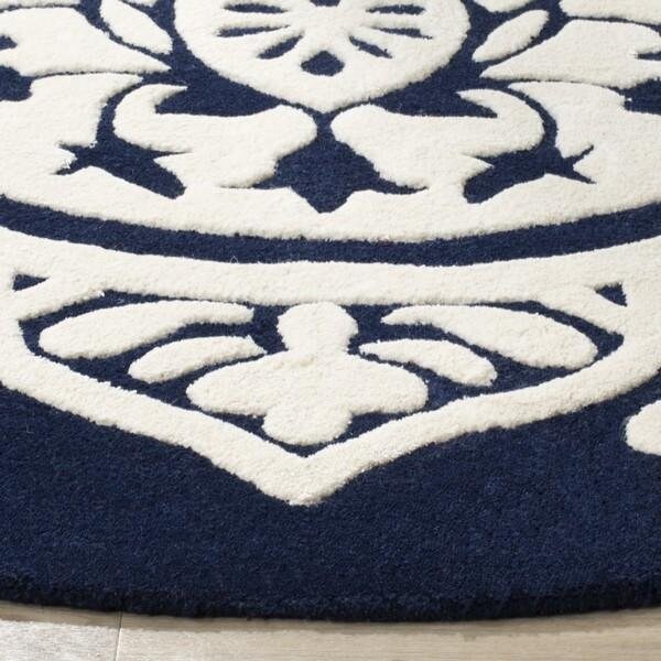 Safavieh 2 ft.-3 in. x 7 ft. Bella Hand Tufted Runner Rug, Navy and Ivory - BEL136B-27