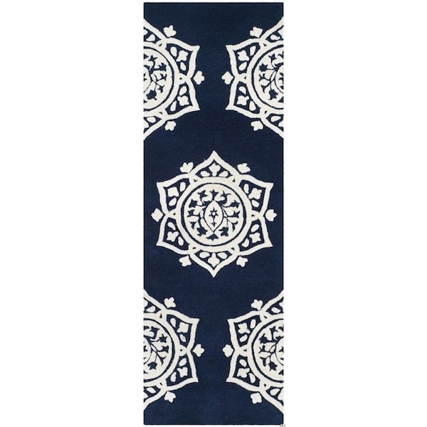 Safavieh 2 ft.-3 in. x 7 ft. Bella Hand Tufted Runner Rug, Navy and Ivory - BEL136B-27