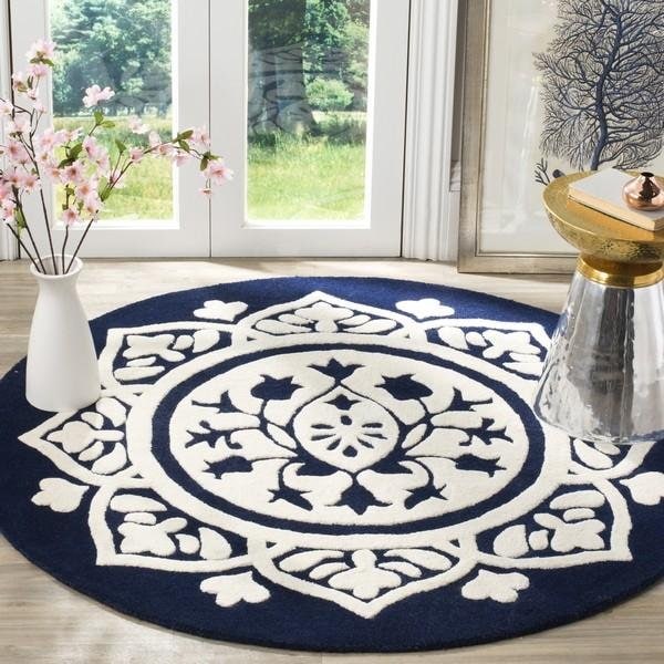 Safavieh 2 ft.-3 in. x 7 ft. Bella Hand Tufted Runner Rug, Navy and Ivory - BEL136B-27
