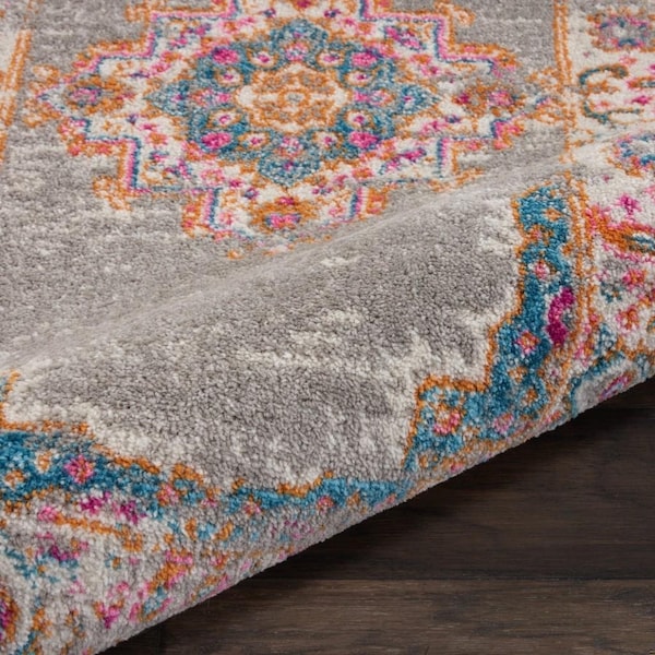 Homeroots 2 x 6 ft. Gray & Gold Medallion Runner Rug - 385315