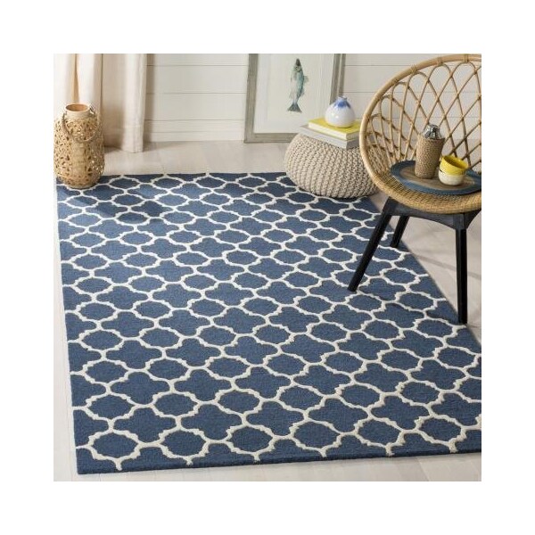 Safavieh Cambridge Hand Tufted Accent Rugs, Navy and Ivory - 2 x 3 ft. - CAM130G-2