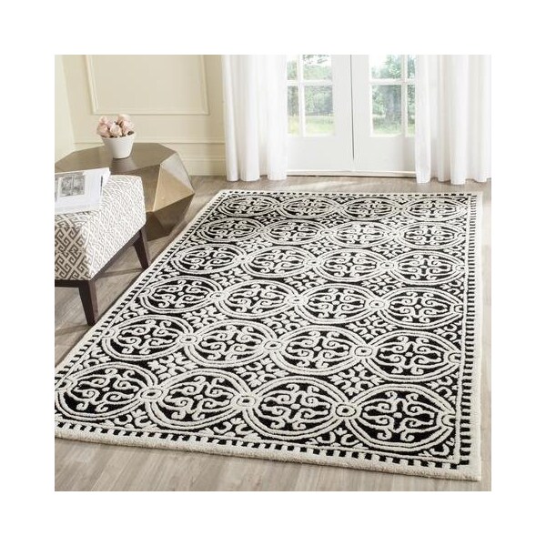 Safavieh 4 x 4 ft. Cambridge Hand Tufted Round Area RugBlack & Ivory - CAM123E-4R