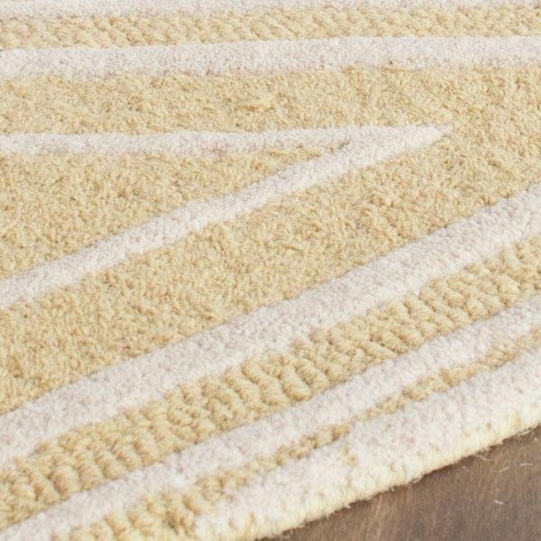 Safavieh 6 x 9 ft. Cambridge Hand Tufted Medium Rectangle Area RugLight Gold & Ivory - CAM711L-6