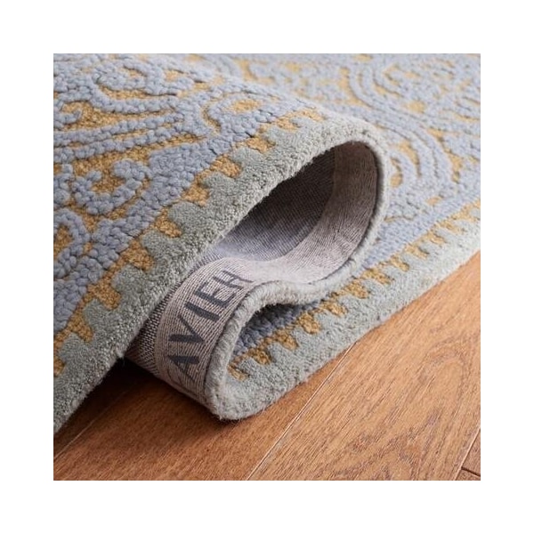Safavieh Cambridge Hand Tufted Accent Rug- Blue - Gold- 2 x 3 ft. - CAM234A-2