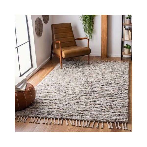 Safavieh 2 ft. 3 in. x 8 ft. Hand Loomed Bohemian Casablanca Runner RugSilver - CSB552G-28