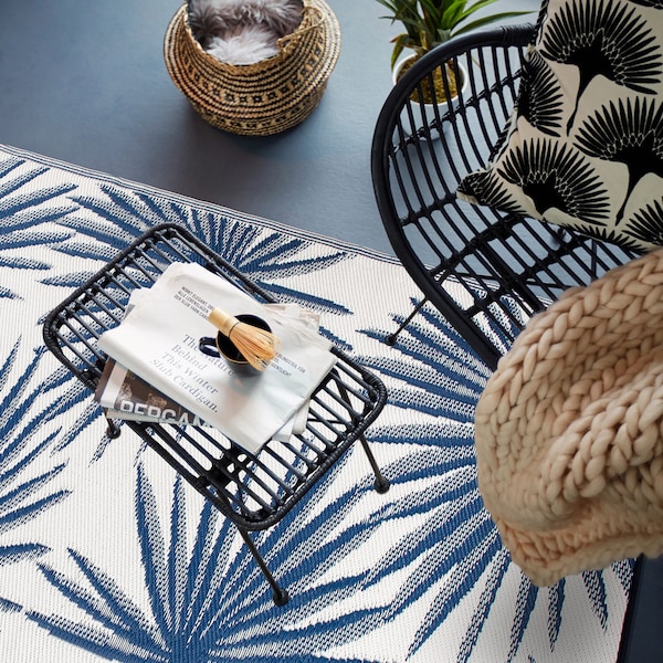 World Rug Gallery Floral Tropical Reversible Recycled Plastic 5' X 7' Navy Outdoor Rug - 6075NAVY5X7