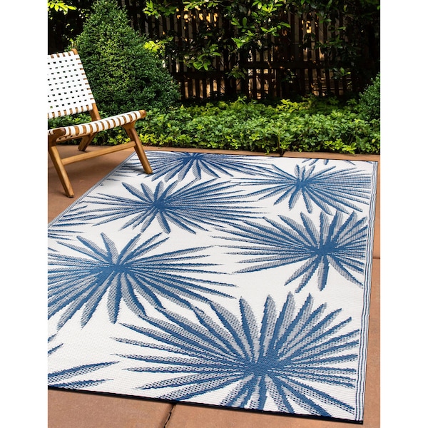 World Rug Gallery Floral Tropical Reversible Recycled Plastic 5' X 7' Navy Outdoor Rug - 6075NAVY5X7