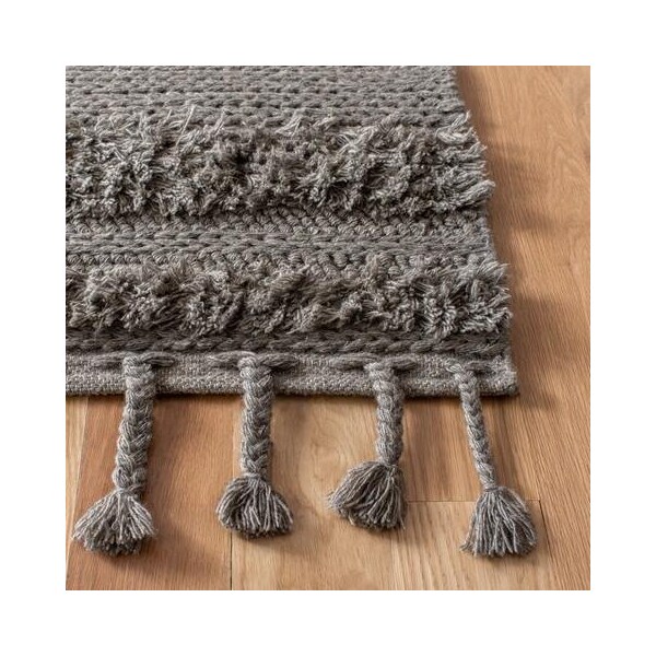 Safavieh 4 x 6 ft. Casablanca Rectangle Hand Loomed Wool RugSilver - CSB450G-4
