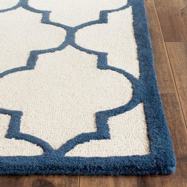 Safavieh Cambridge Hand Tufted Rectangle Rug- Ivory - Navy- 2 ft. 6 in. x 6 ft. - CAM134Z-26
