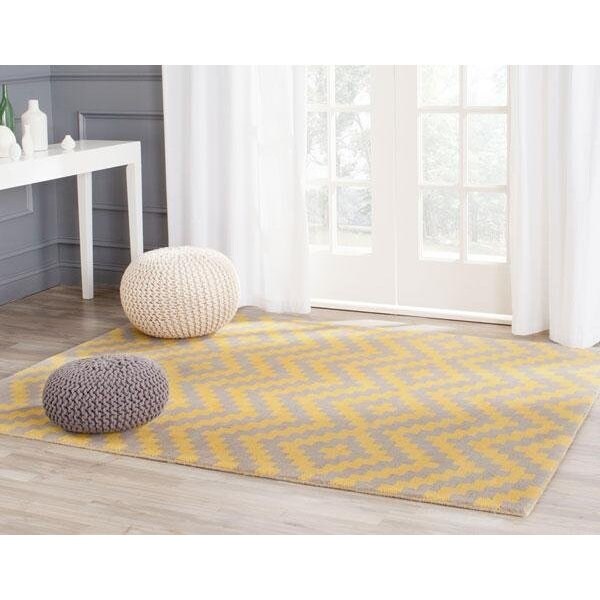 Safavieh Cambridge Hand Tufted Small Rectangle Rug- Taupe - Gold- 4 x 6 ft. - CAM324X-4