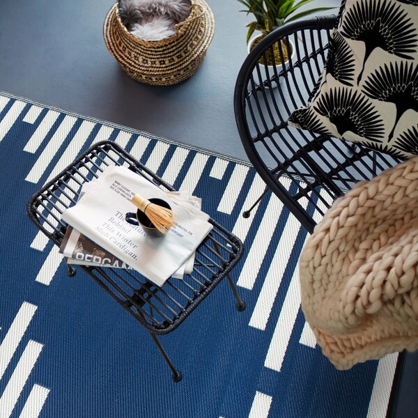 World Rug Gallery Bohemian Stripe Diamond Reversible Recycled Plastic 3' X 5' Navy Outdoor Rug - 6071NAVY3X5