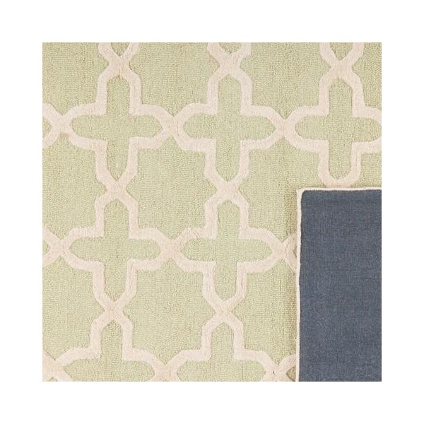 Safavieh Cambridge Hand Tufted Accent RugLight Green & Ivory 2 ft.-6 in. x 4 ft. - CAM125B-24