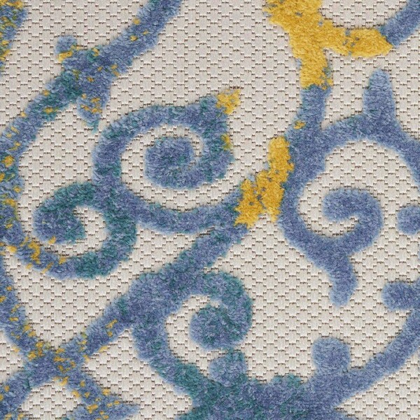 Homeroots 4 ft. Round Ivory & Blue Indoor & Outdoor Area Rug - 385018