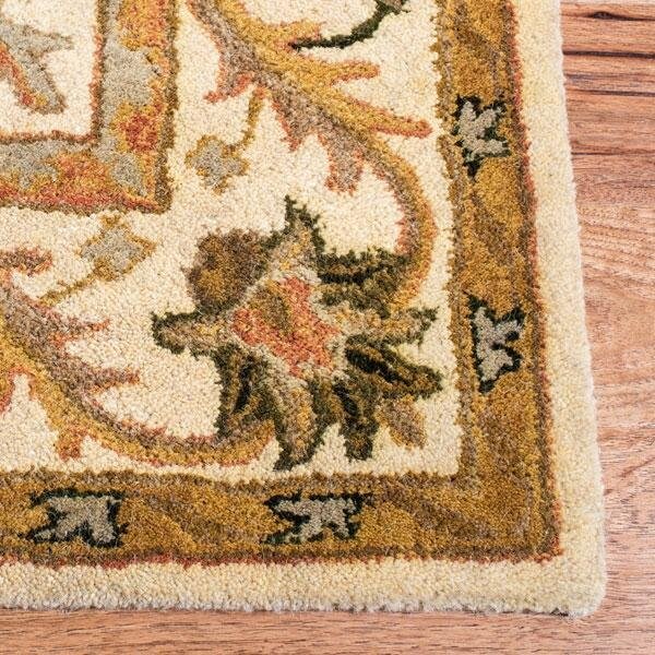 Safavieh 3 x 5 ft. Accent Traditional Antiquity- Gold Hand Tufted Rug - AT52D-3