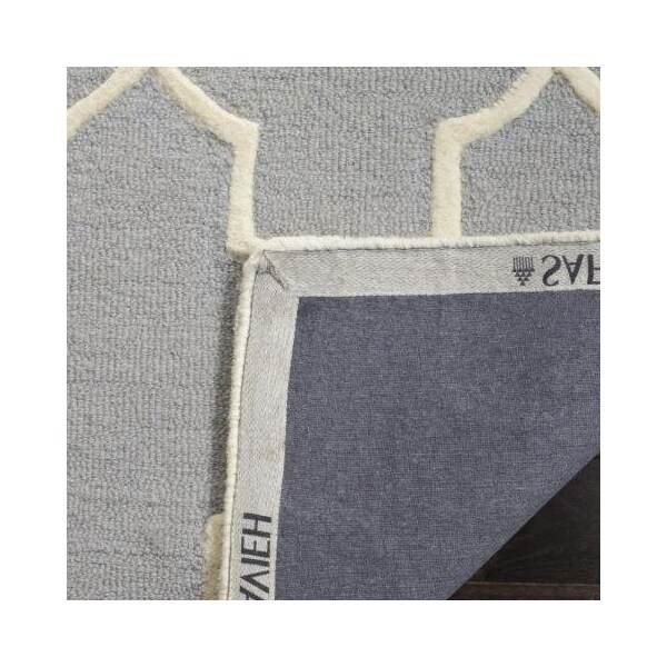 Safavieh Cambridge Hand Tufted Runner Rug- Silver - Ivory- 2 ft. 6 in. x 14 ft. - CAM134D-214