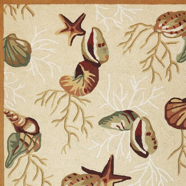 Homeroots 27 x 45 in. Polyester Beige Area Rug - 353394