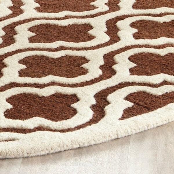 Safavieh Cambridge Small Rectangle RugDark Brown & Ivory 4 x 6 ft. - CAM132H-4