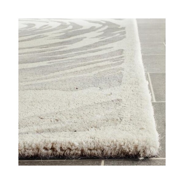 Safavieh Bella Medium Rectangle RugIvory & Grey 6 x 9 ft. - BEL128A-6