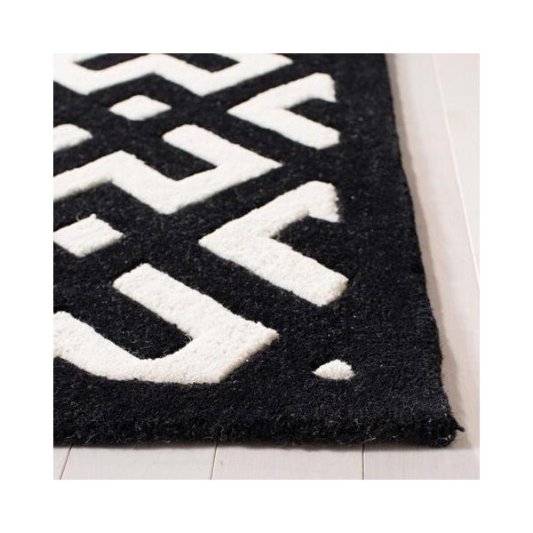 Safavieh Chatham Hand Tufted Small Rectangle Rug- Ivory - Black- 4 x 6 ft. - CHT719A-4
