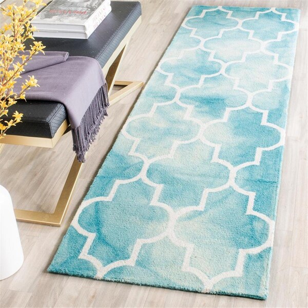 Safavieh Dip Dye Hand Tufted Rectangle Rug- Turquoise - Ivory- 4 x 6 ft. - DDY535D-4