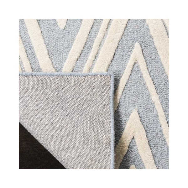 Safavieh Cambridge Hand Tufted Rectangle Rug- Blue - Ivory- 2 ft. 6 in. x 4 ft. - CAM711B-24