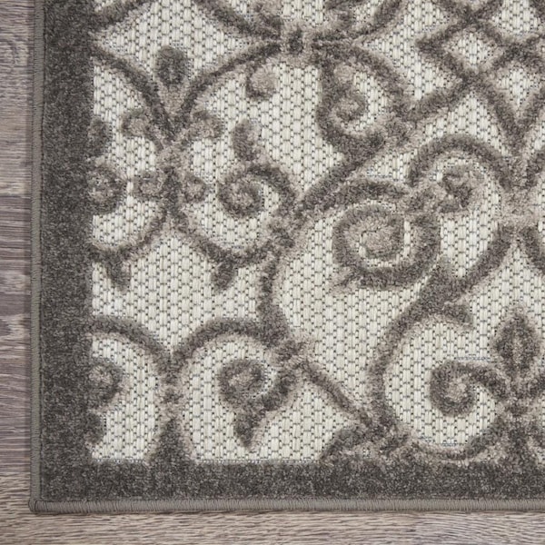 Homeroots 2 x 8 ft. Gray & Charcoal Indoor & Outdoor Runner Rug - 385011