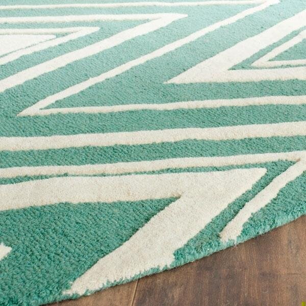 Safavieh 5 x 8 ft. Cambridge Hand Tufted Medium Rectangle Area RugTeal & Ivory - CAM711T-5
