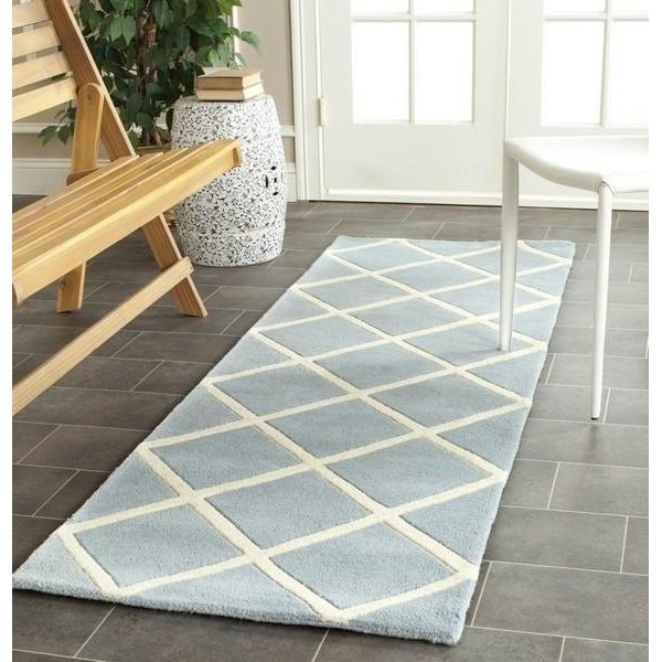 Safavieh Chatham Hand Tufted Accent Rug- Blue - Ivory- 2 x 3 ft. - CHT720B-2