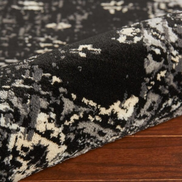 Homeroots 5 x 7 ft. Black Medallion Oriental Area Rug - 395770